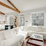 Luxury Loft-Style Mews House