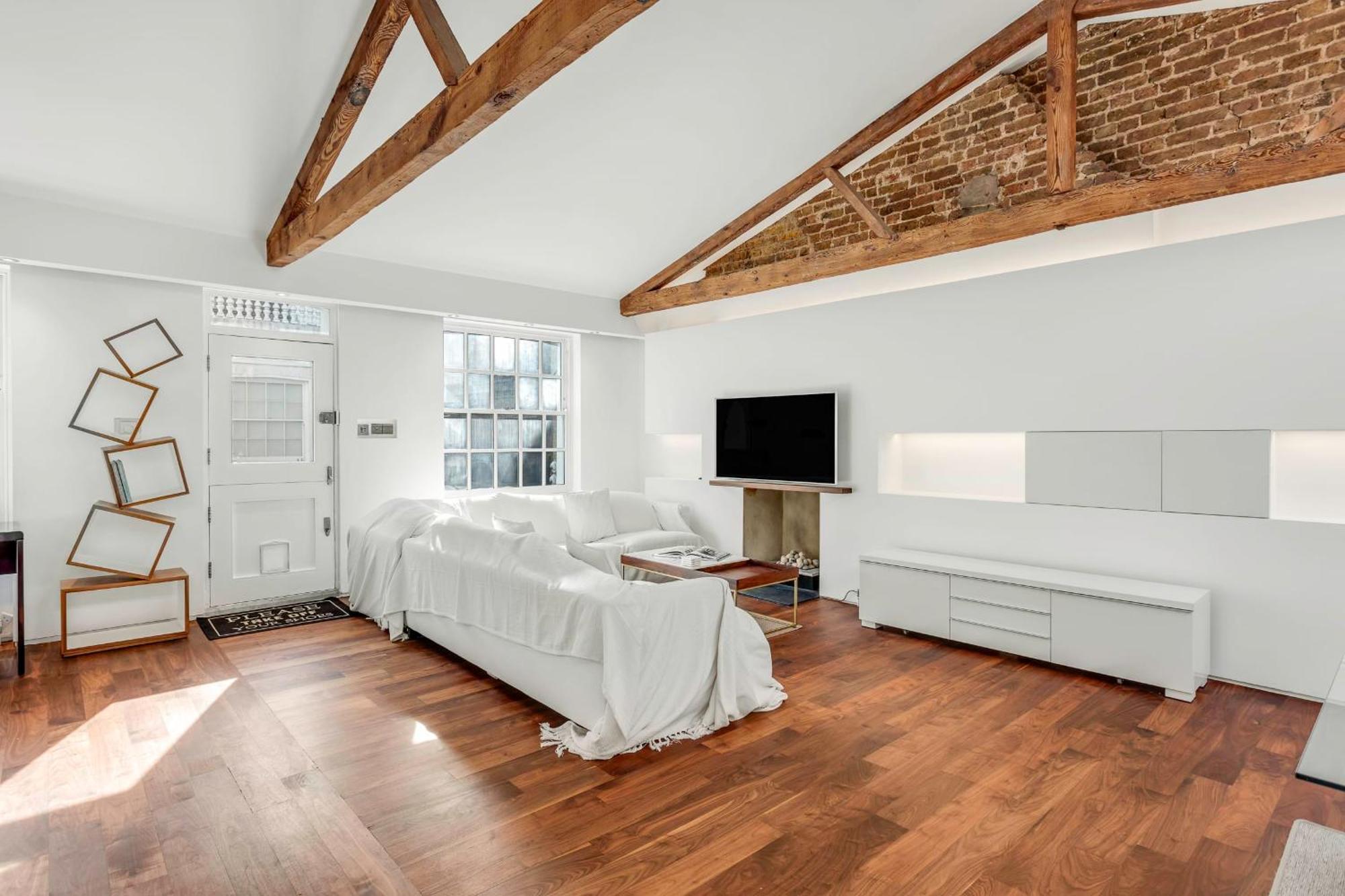 Luxury Loft-style Mews House